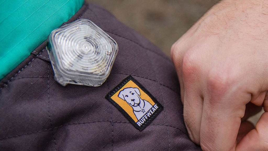 Ruffwear Stumptown Dog Jacket showing beacon light attached